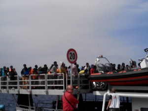 Sbarco migranti Messina 16 5 2015 h