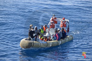 Nave Fulgosi 21 febbraio Trasbordo migranti