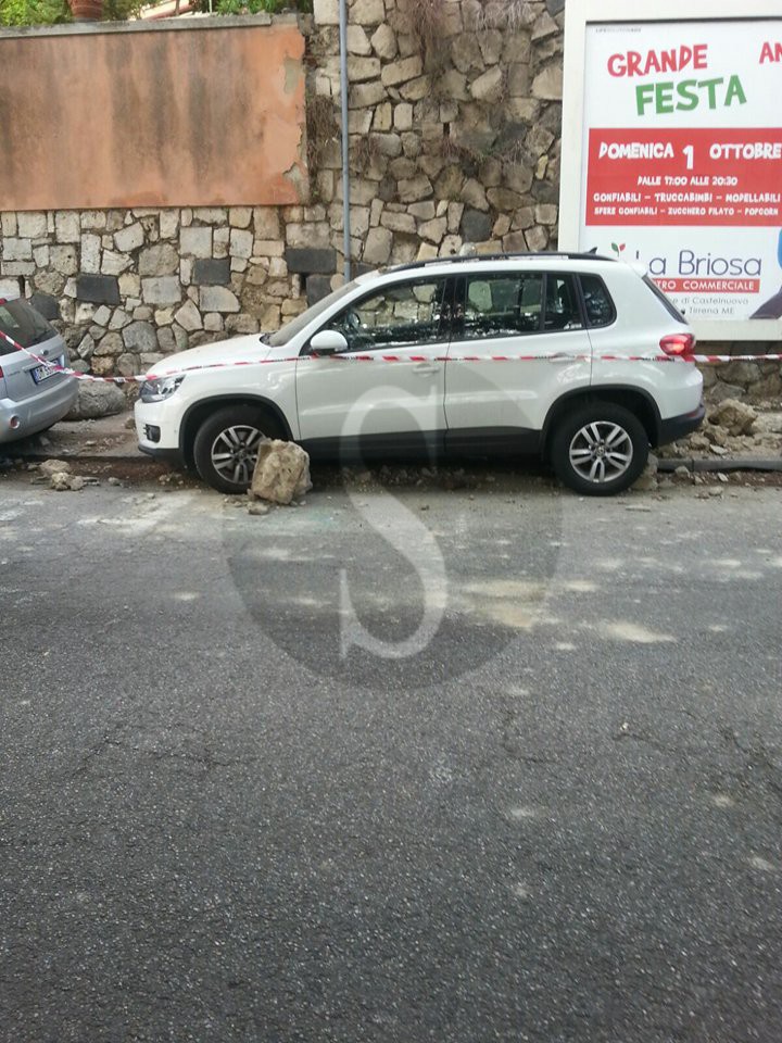 Messina caduta muro auto 2 Sicilians