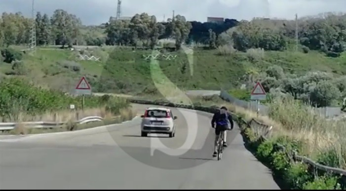 Bicicletta autostrada 1 a Sicilians