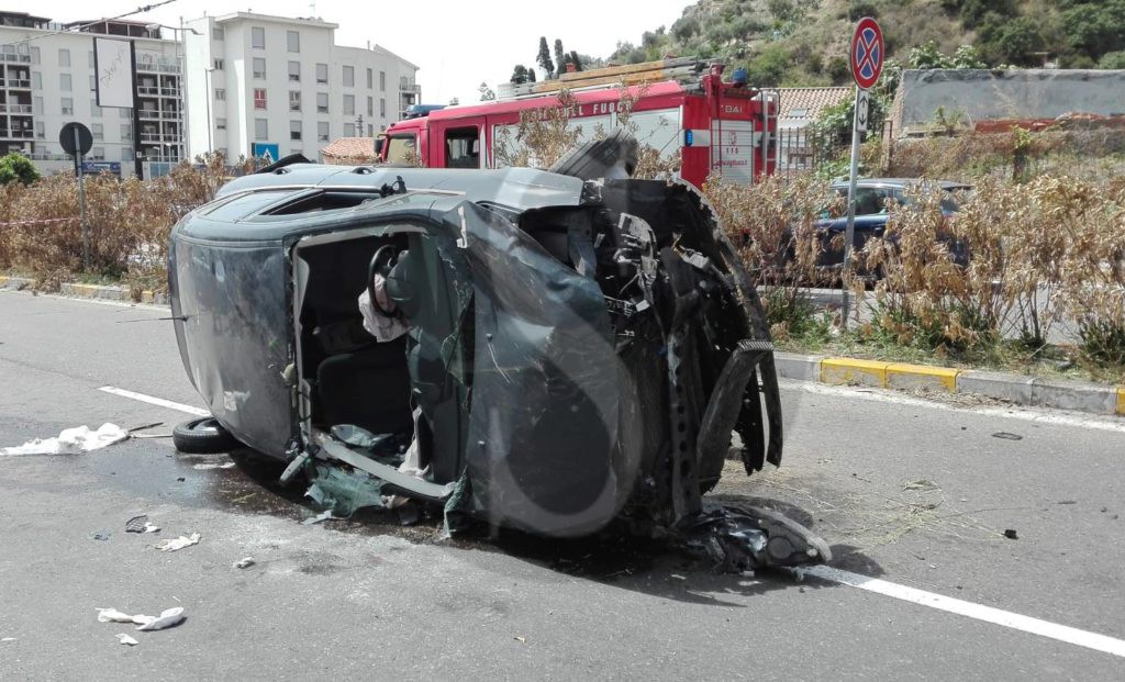 Messina incidente 9 Sicilians 1