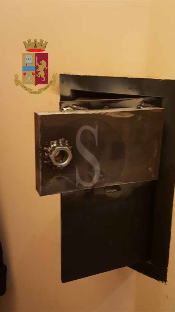 Messina Polizia furto appartamento 2 Sicilians