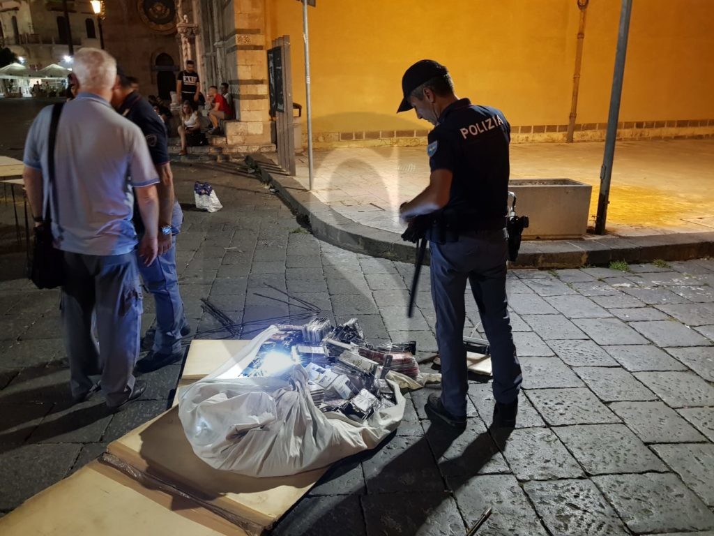 Messina blitz ambulanti piazza Duomo 11 Sicilians