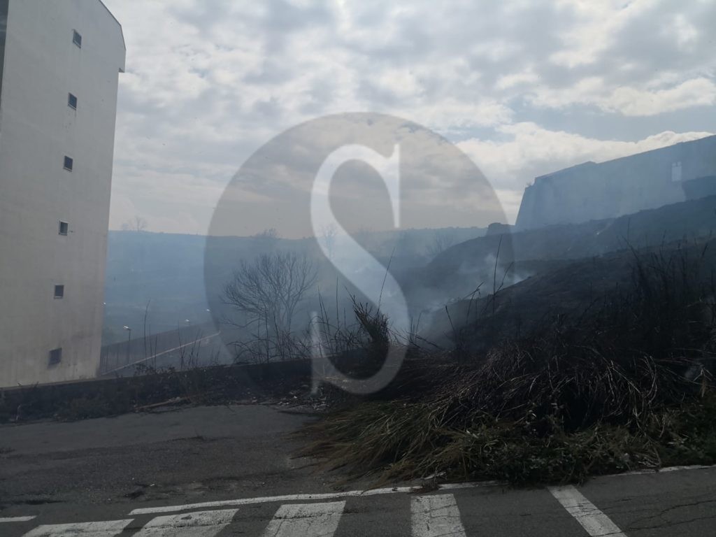 Messina incendio exPolveriera Bisconte 7 Sicilians