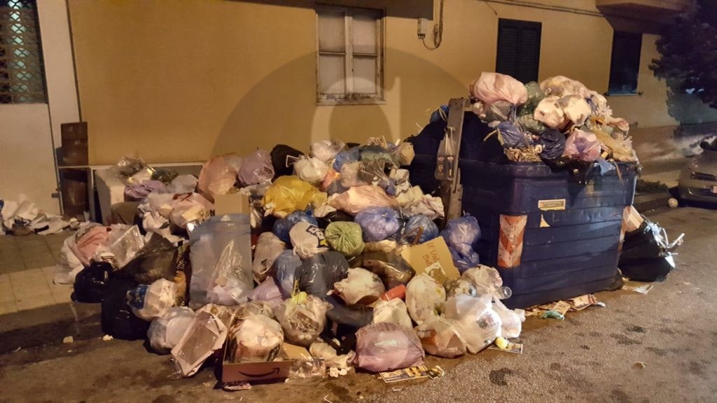 Messina rifiuti 14 Sicilians