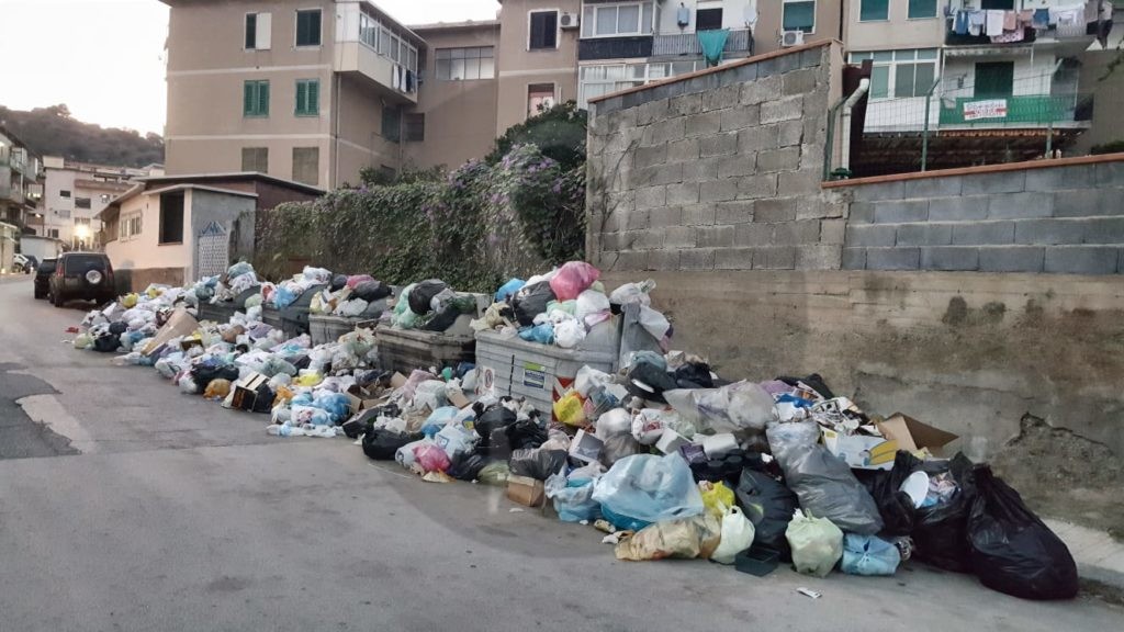 Messina rifiuti 16 Sicilians