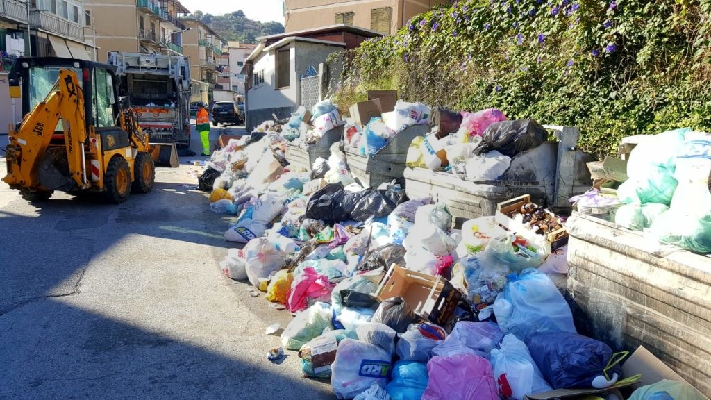 Messina rifiuti 9 Sicilians