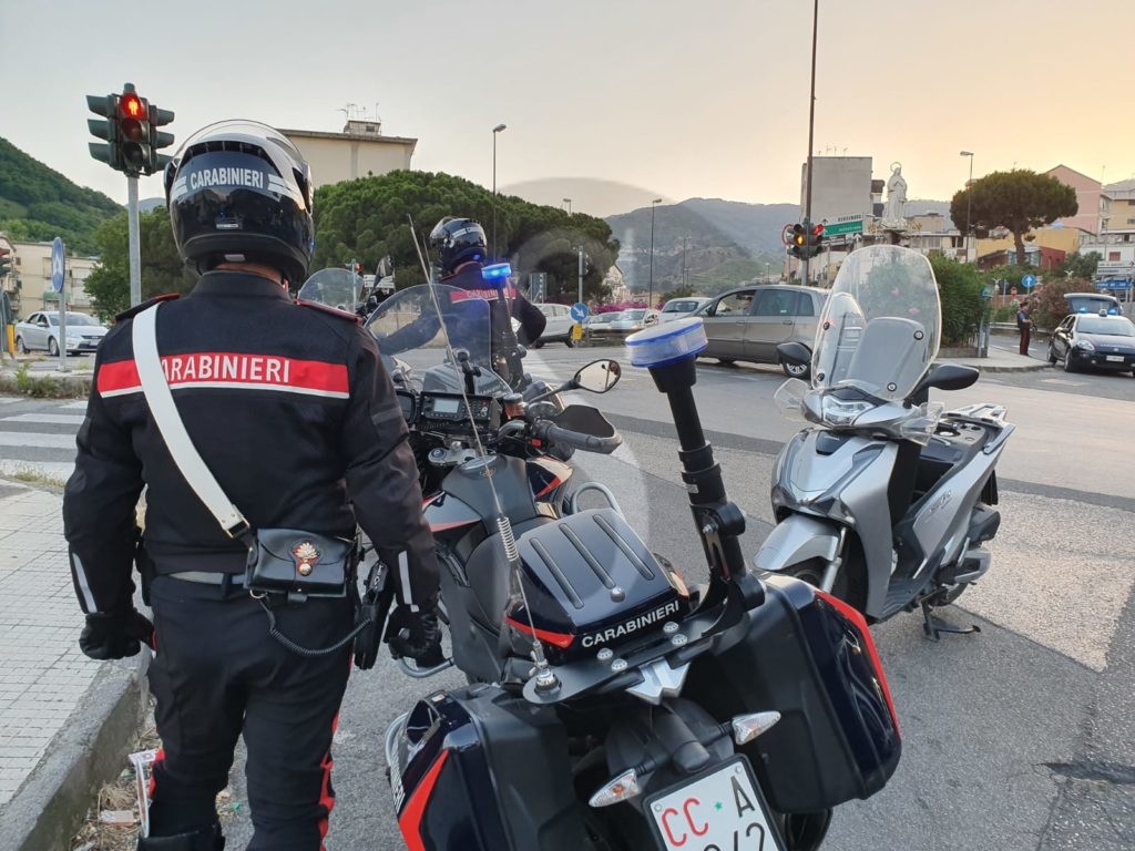 Messina Carabinieri controlli 8 Sicilians