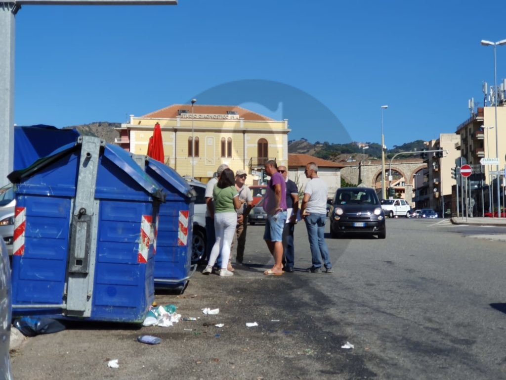 Messina ambulanti abusivi 15 Sicilians