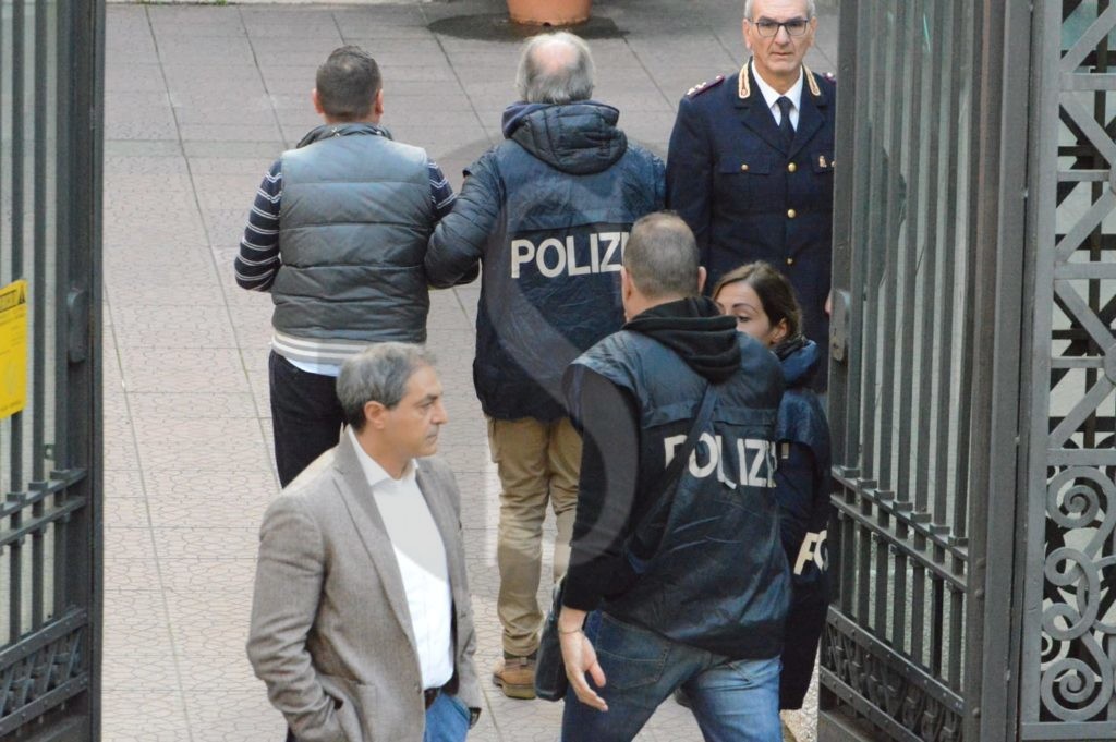 Messina arresti 12 Sicilians