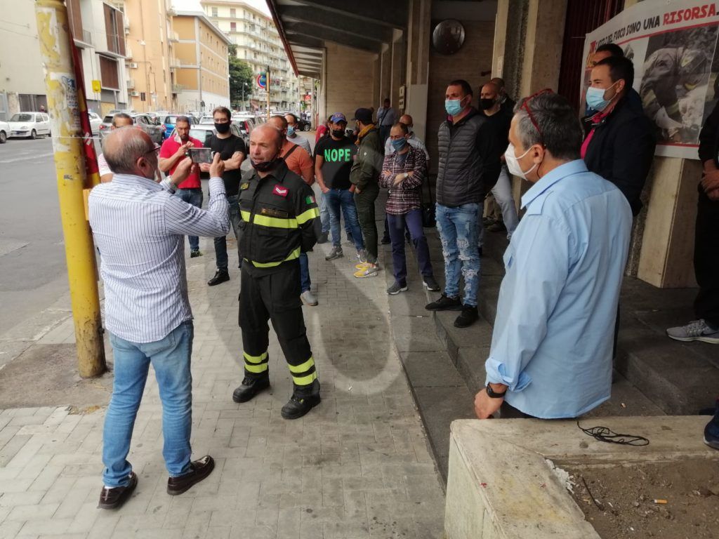 Catania protesta vigilidelfuoco 1 sicilians