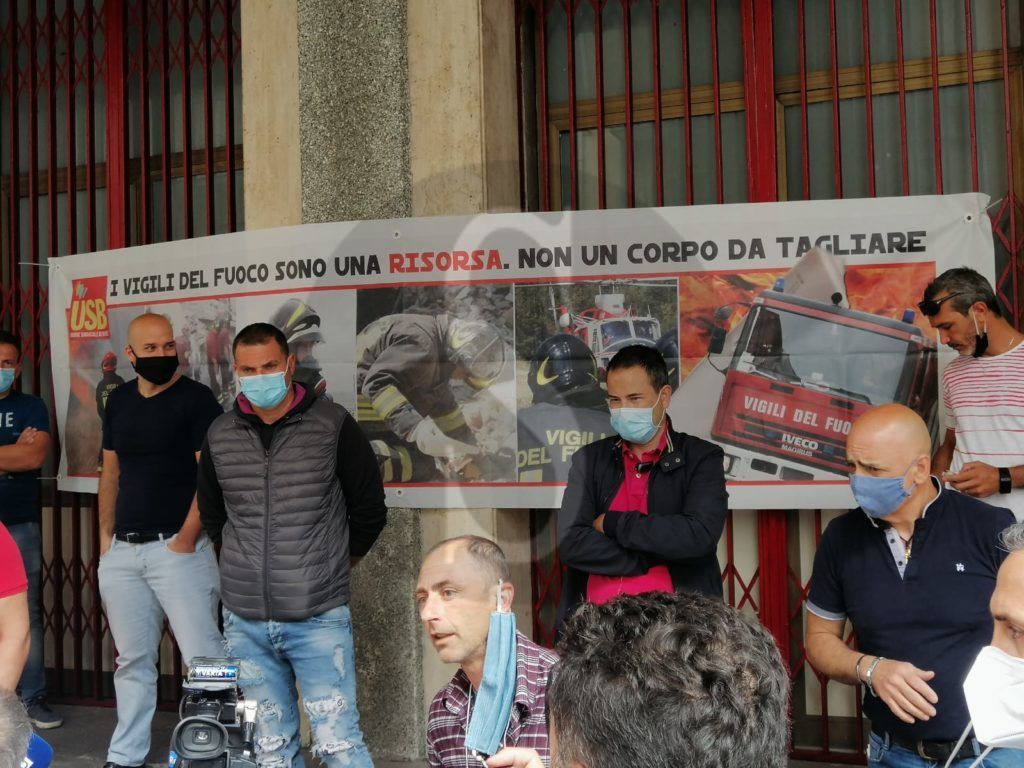 Catania protesta vigilidelfuoco 2 sicilians
